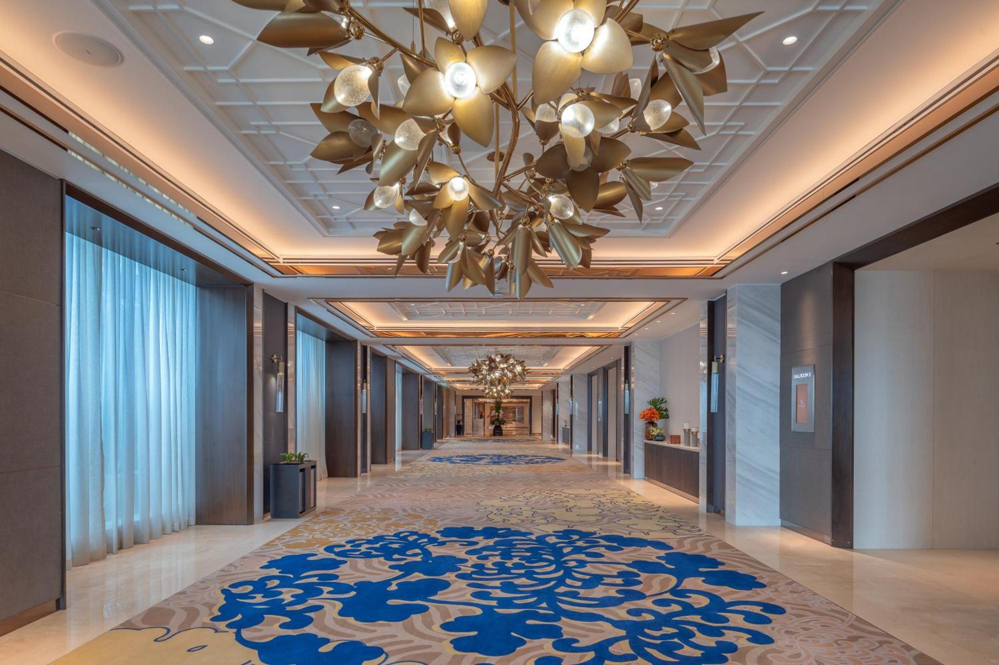 Solaire Resort North Quezon City Extérieur photo